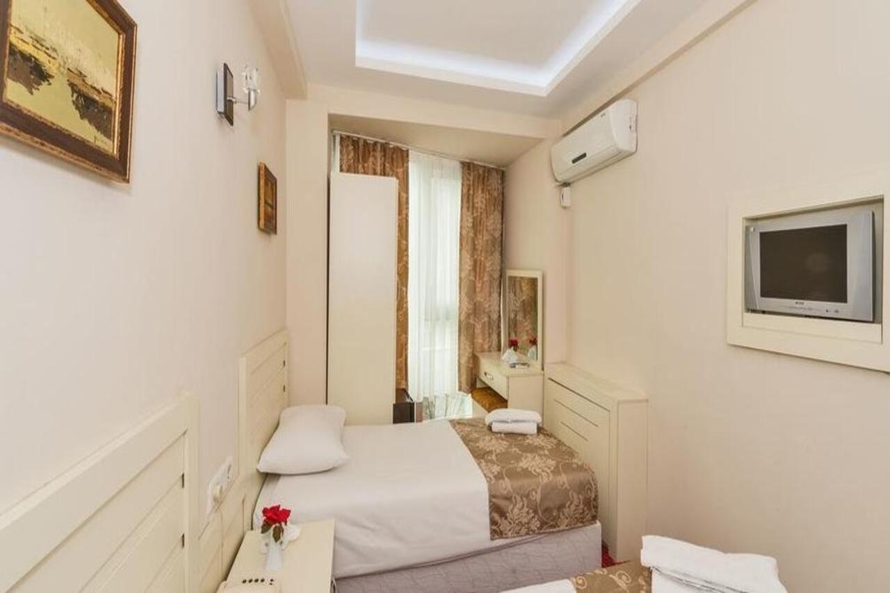 Hotel Maral