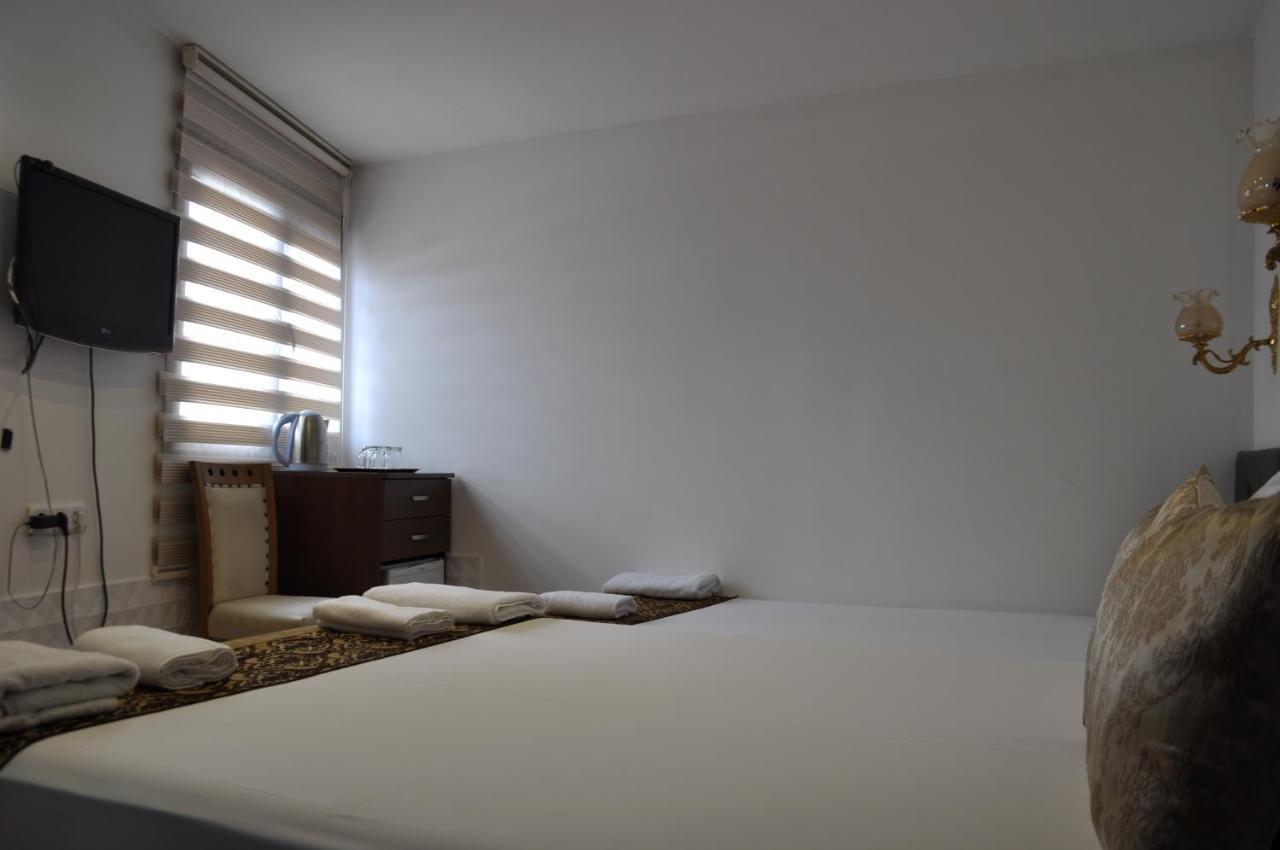 Hotel Magnificent 3*
