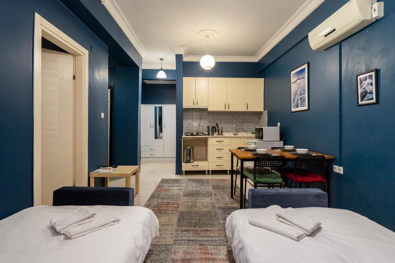 La Luna Suites Aparthotel