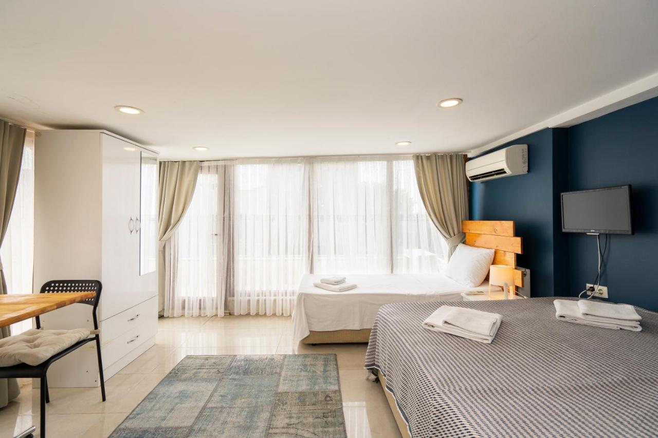 La Luna Suites *
