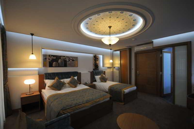 Cumbali Luxury Boutique Hotel