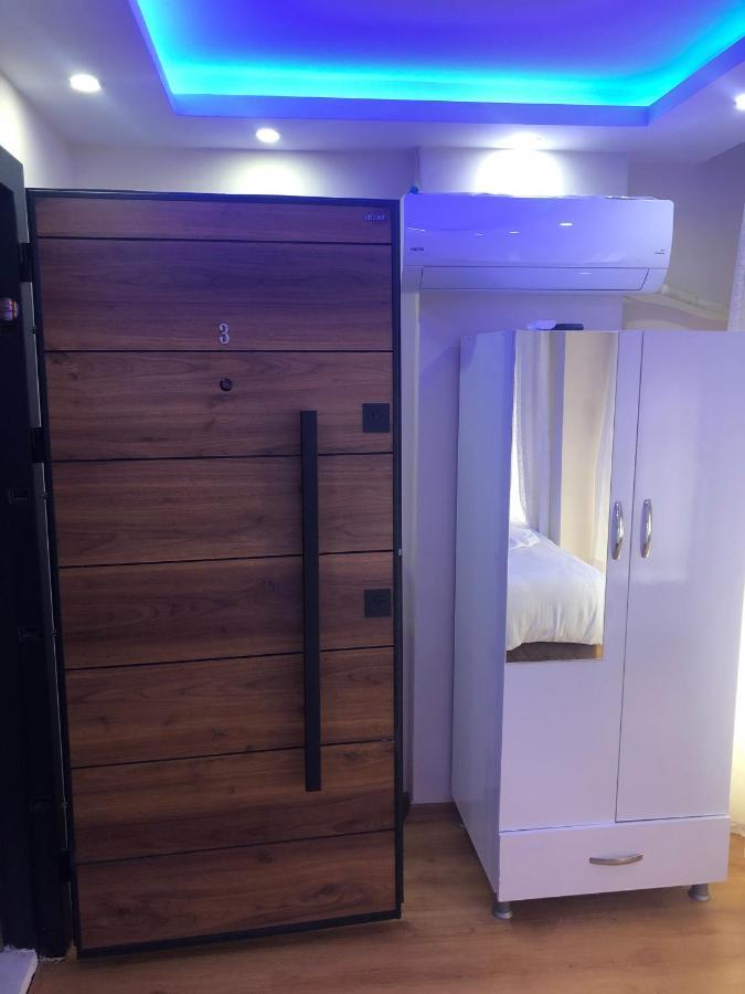 Darkblue Hotel