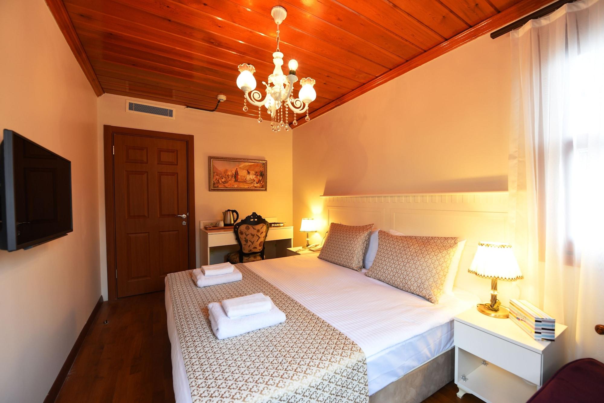 Elyka Hotel
