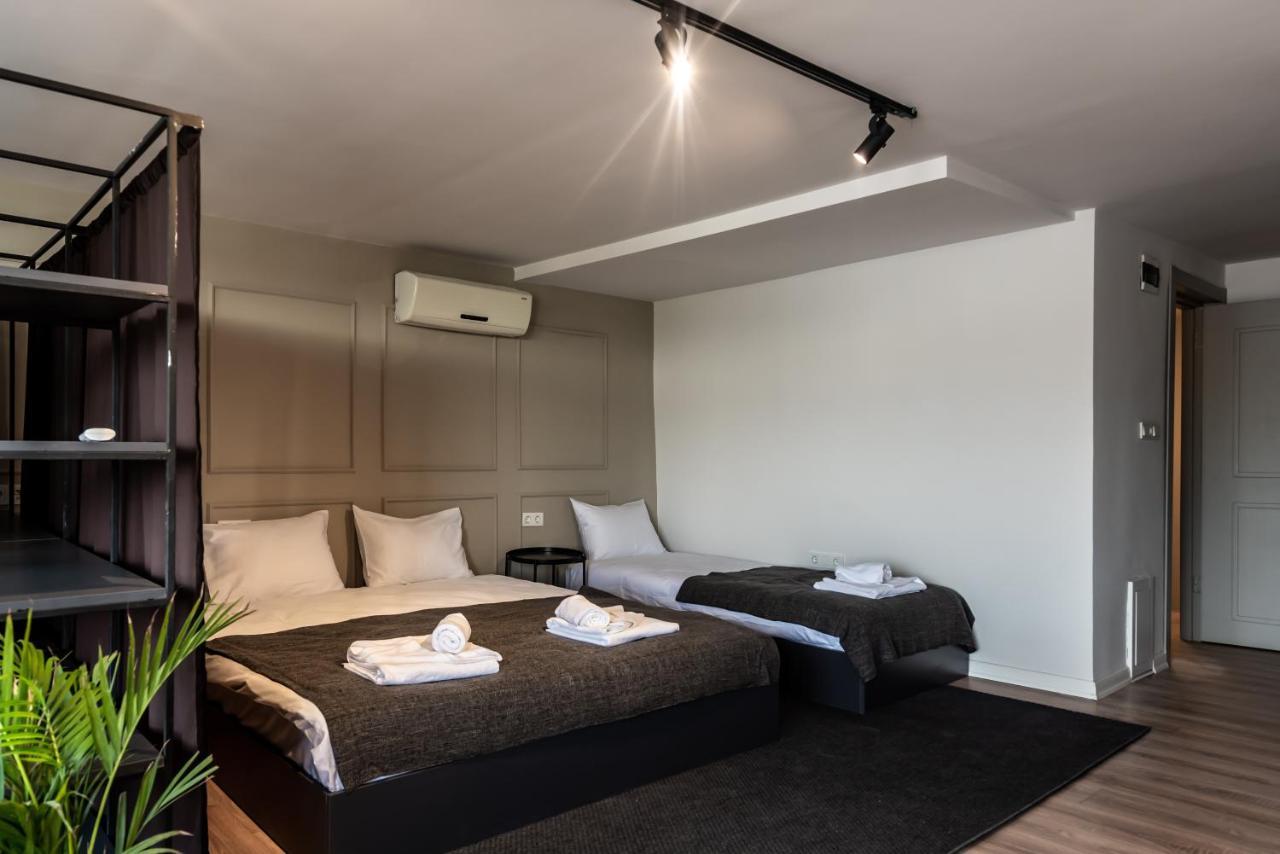 Hotel Intro