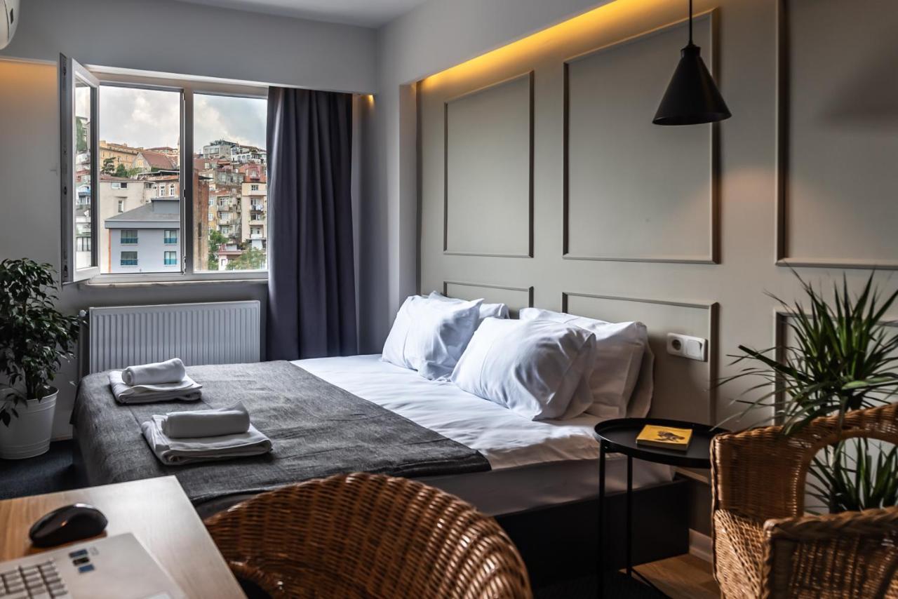 Intro Hotel 3*