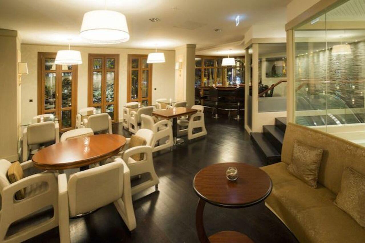Mega & Nisantasi Hotel 4*