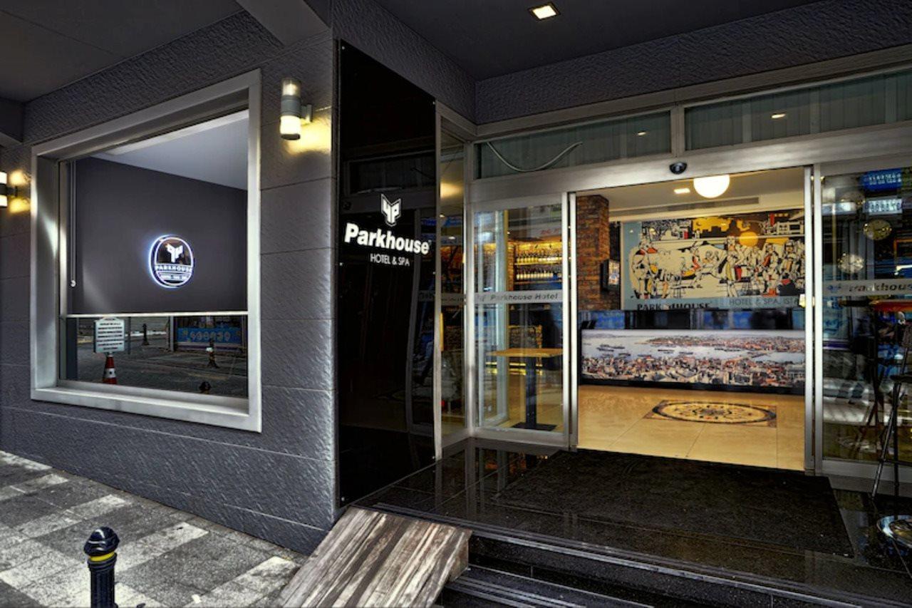 Parkhouse &