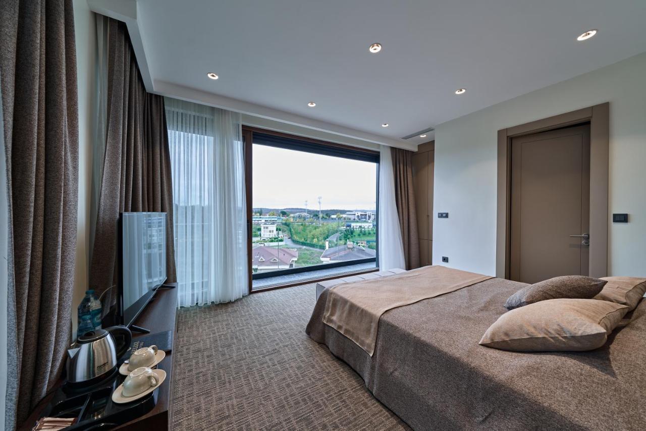 Selini Airport Hotel