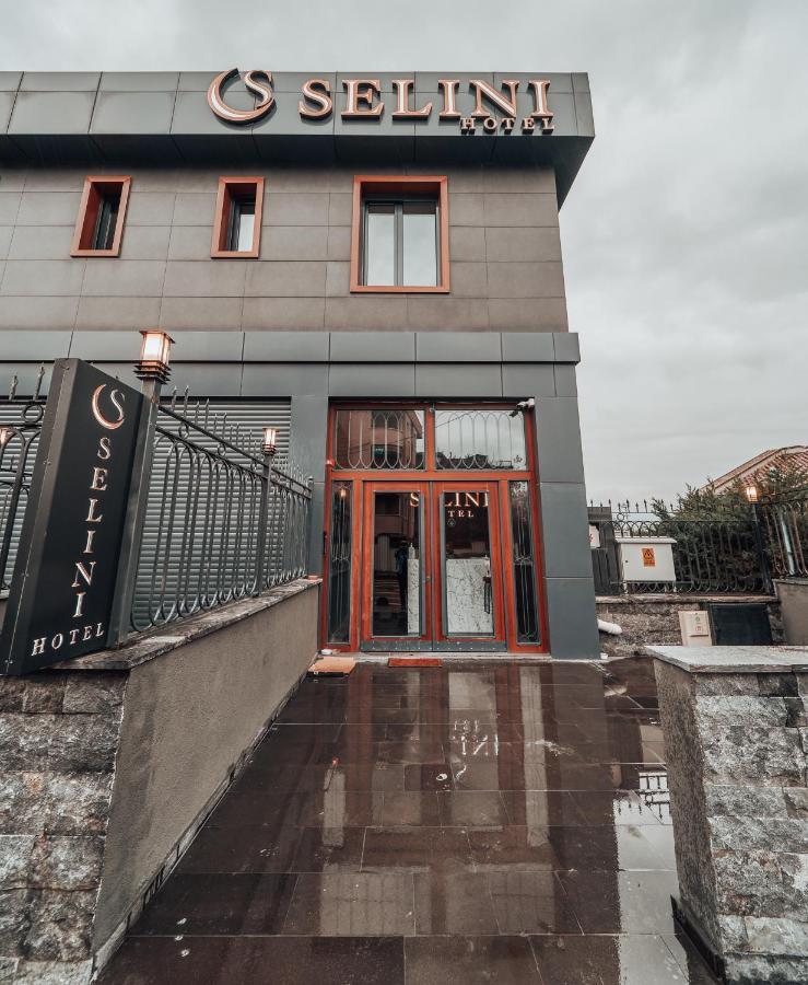 Hotel Selini Airport