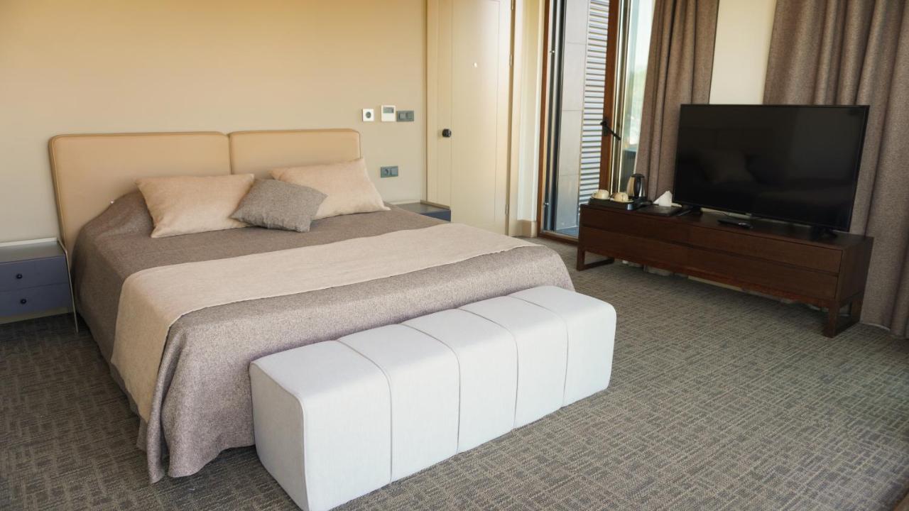 Selini Airport Hotel *