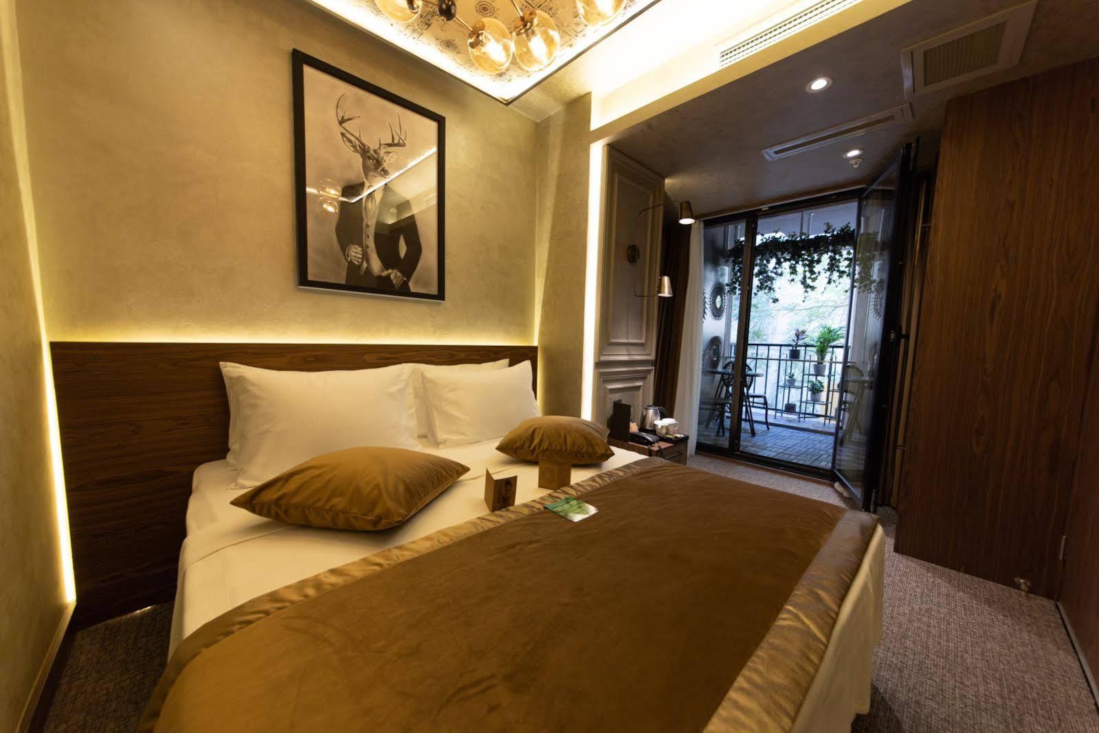 Hotel Tonight Port 4*