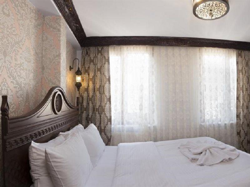 Mytra Hotel 3*