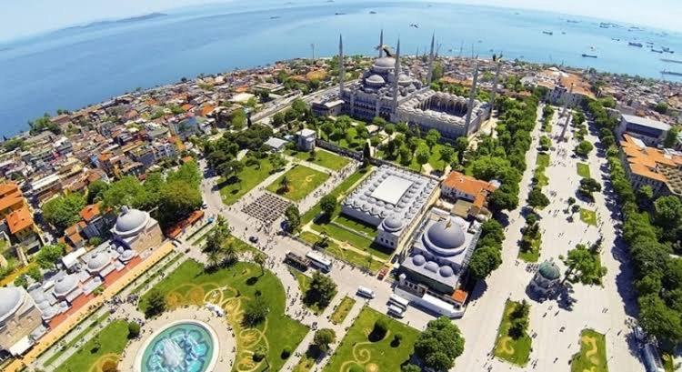 Elisa 3 İstanbul