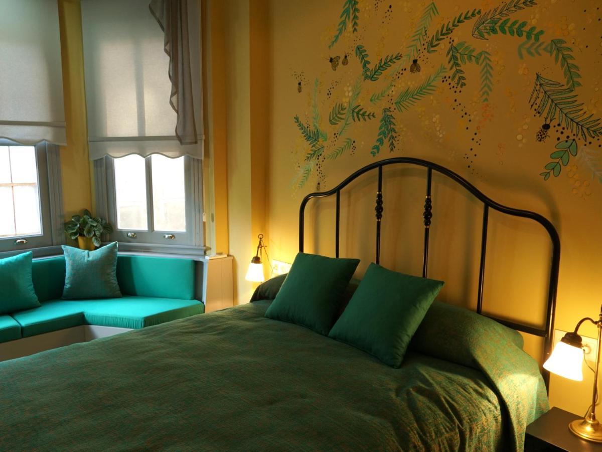 Hotel Tilas - In 19th Century Wooden Townhouse,kadikoy