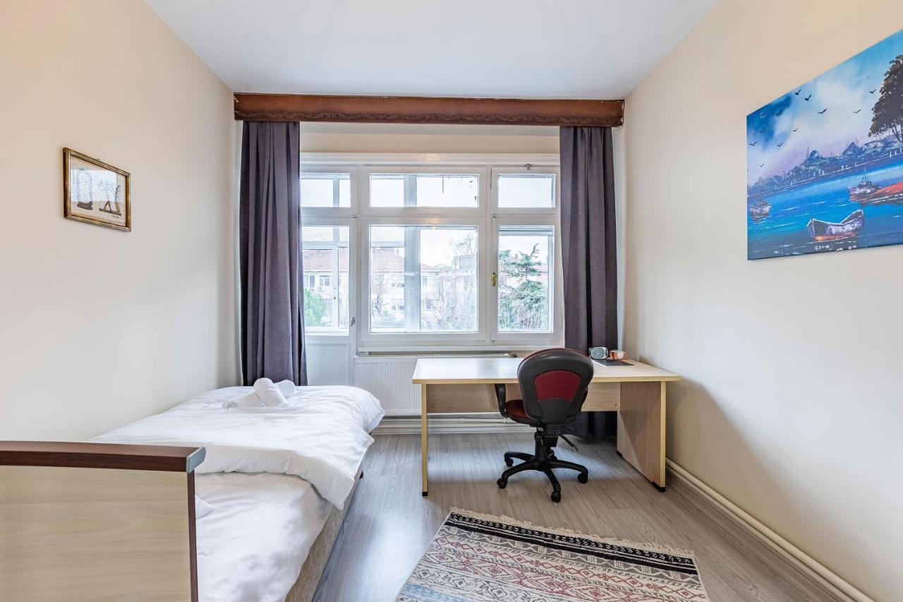 Apartment Charming Surrounded By Vibrant Attractions In Kadikoy