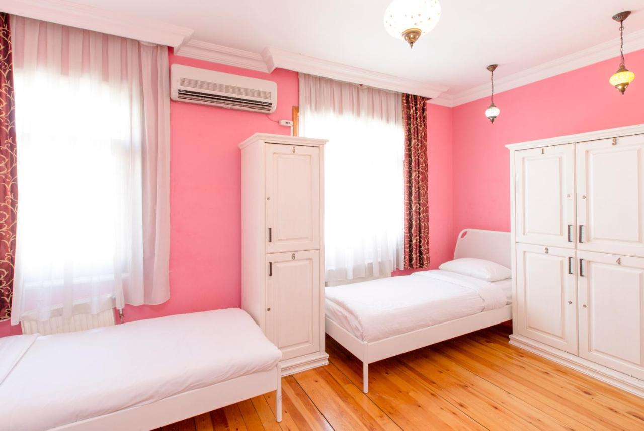 Bucoleon By Cheers Hostel *