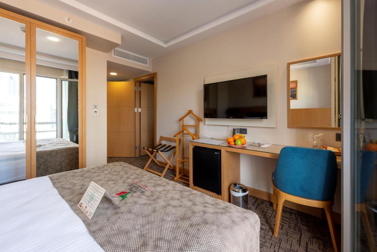 Otel Boursier 2 & 4*