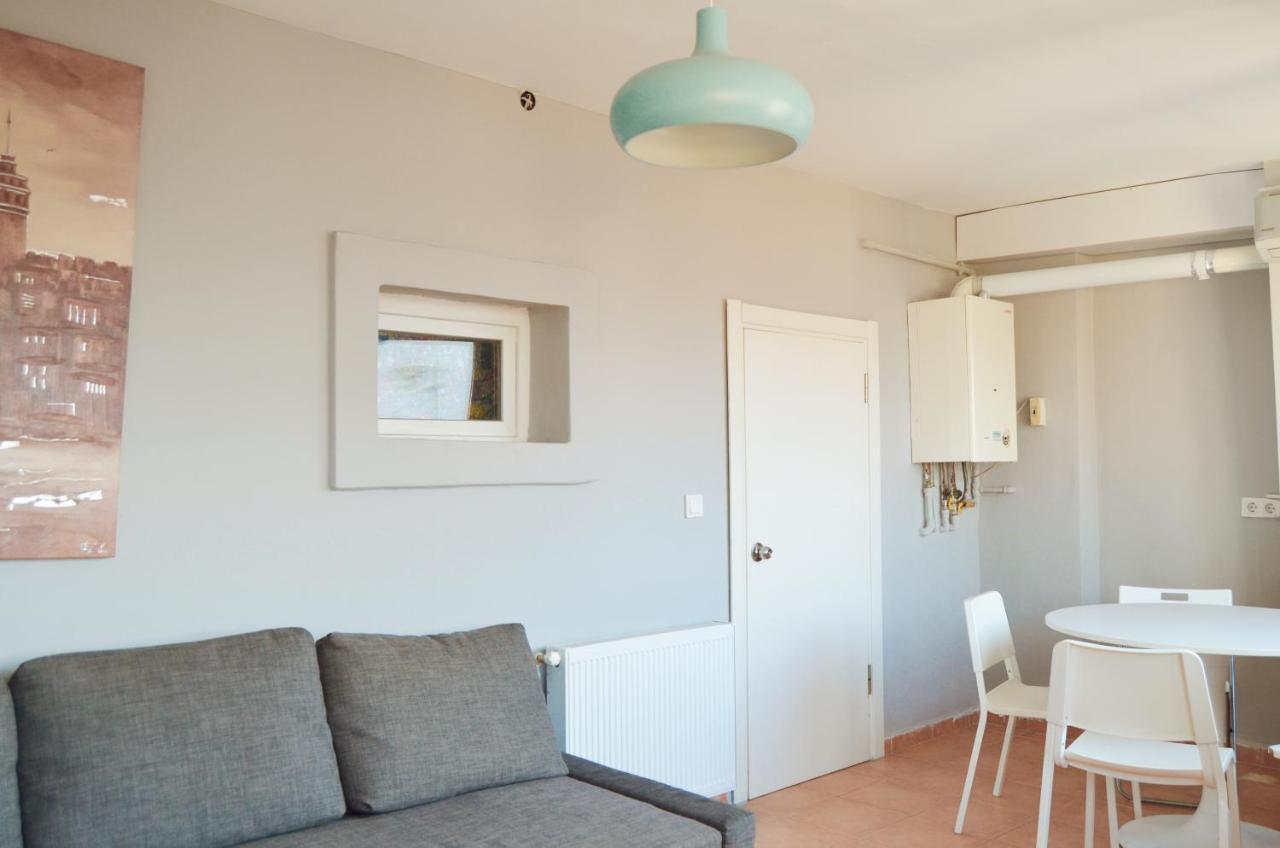 Newly Renovated Cozy O-5 In Taksim * Istanbul