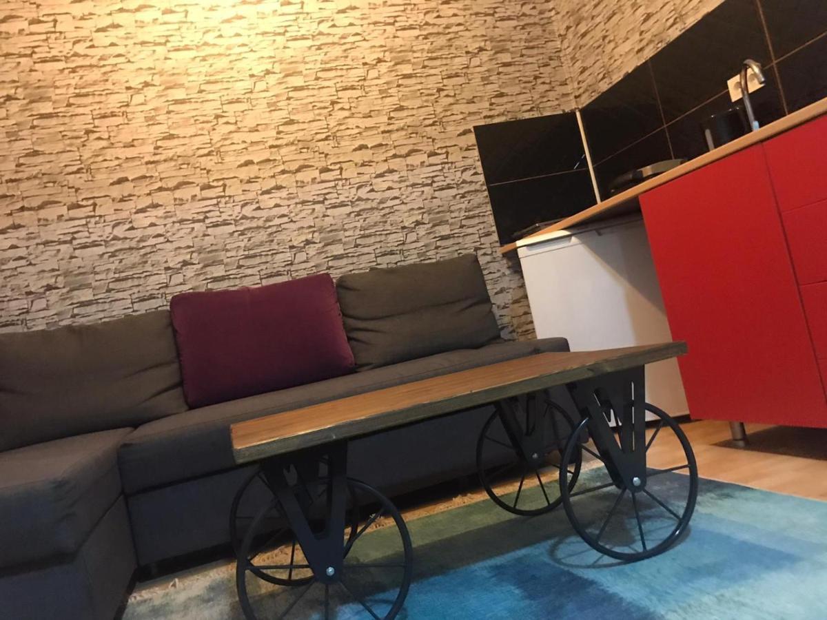 Hygienic Budget Central 40 50 Square Meters With Garden Istanbul