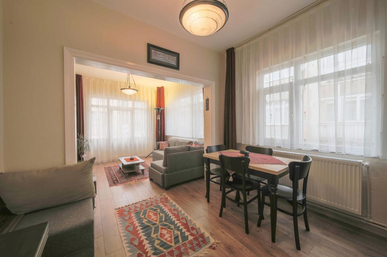 Stylish & Comfy In The Center Apartment