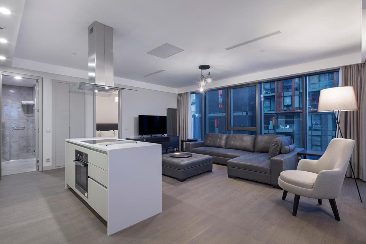 Retro 9 Homes & Suites