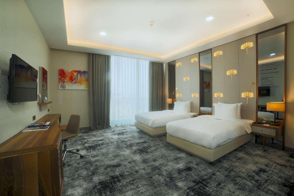 Hotel Tryp By Wyndham Topkapi 4*