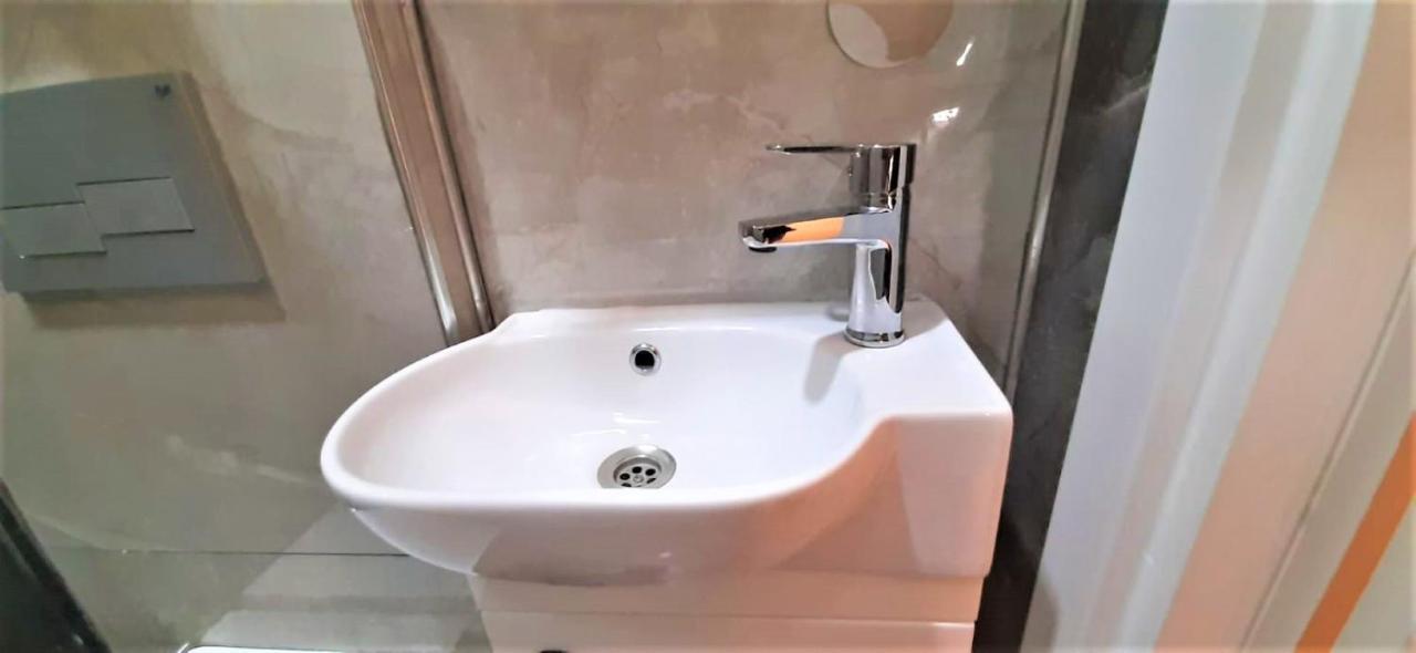 Hotel Valide-maide
