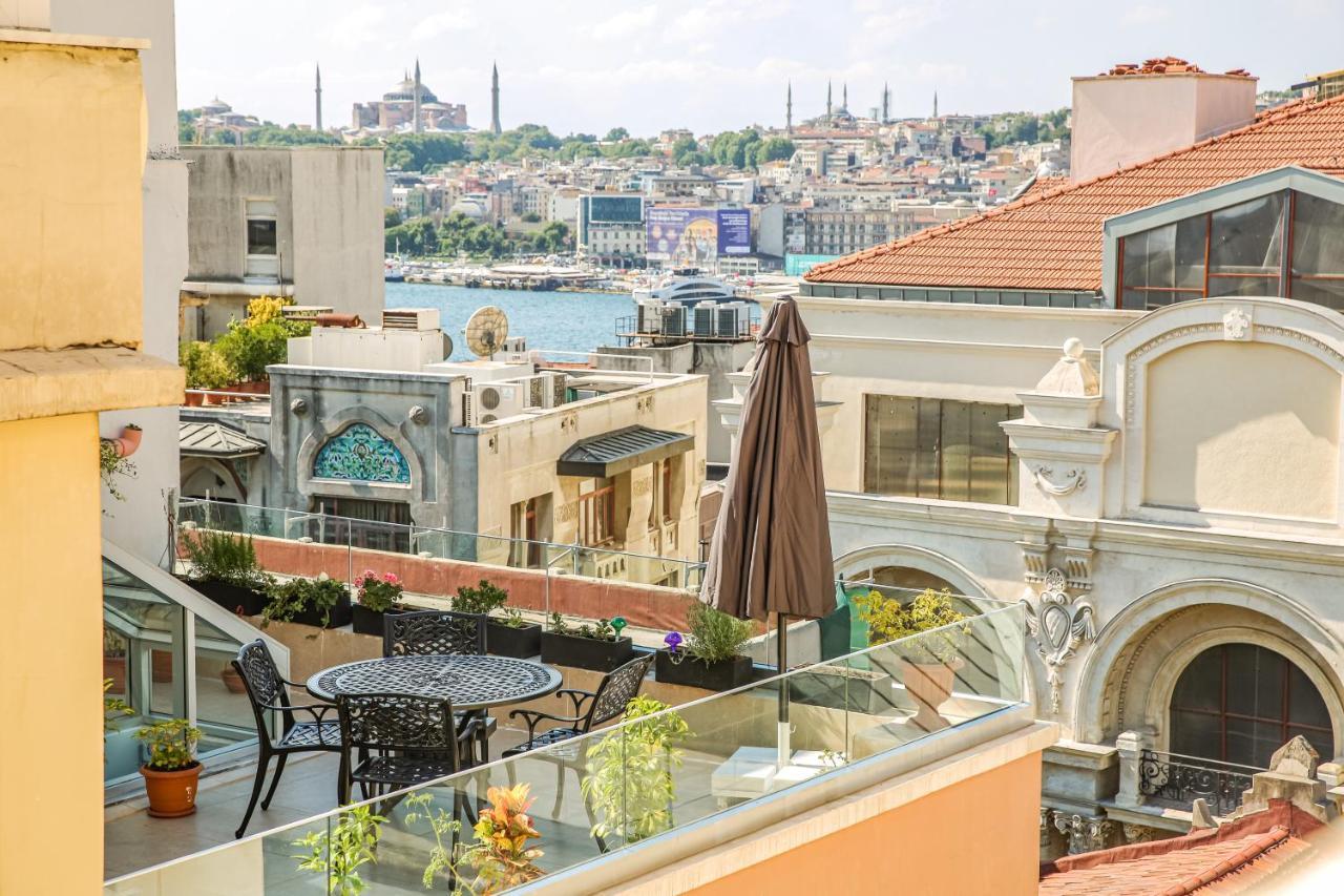 No 8 Galata Apartment