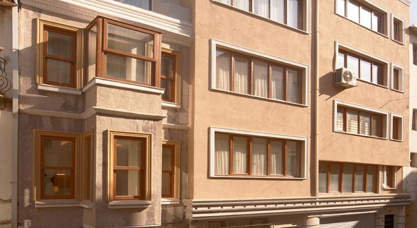 Hotel Plussuite Taksim 3*