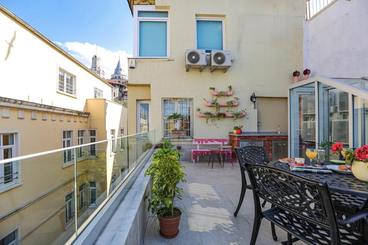 No 8 Galata Apartment