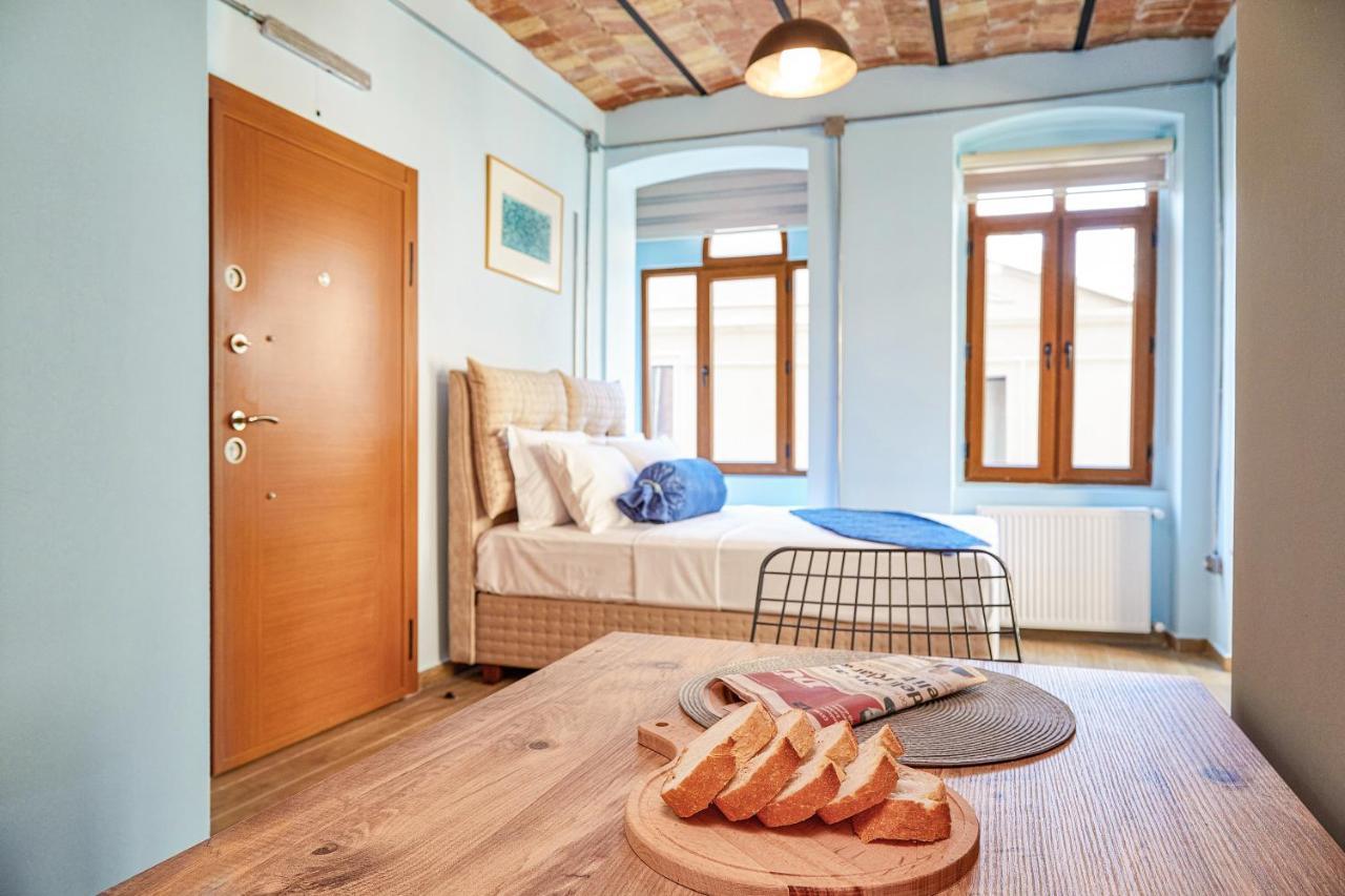 No 8 Galata Apartment *