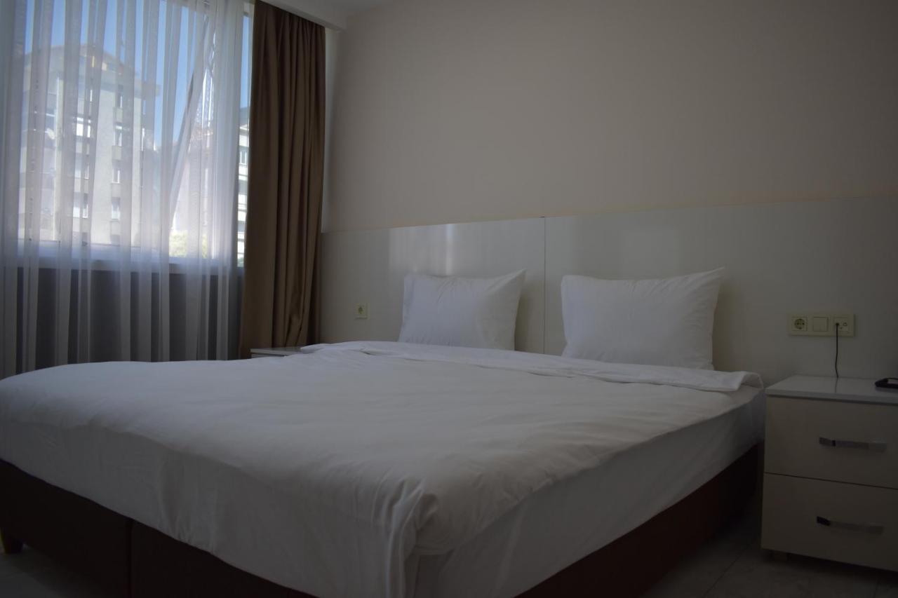 Aparthotel Mia 2*