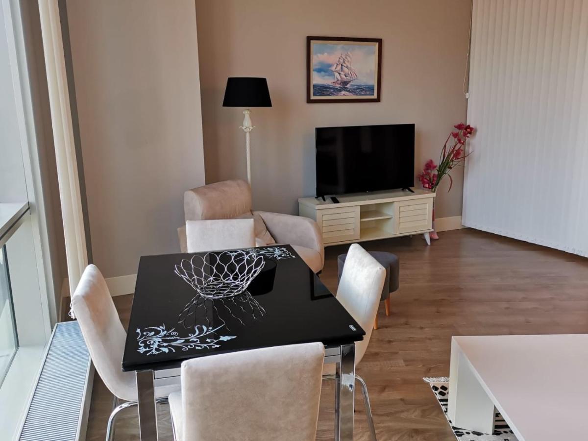 Metropoll Atasehir Apartment *