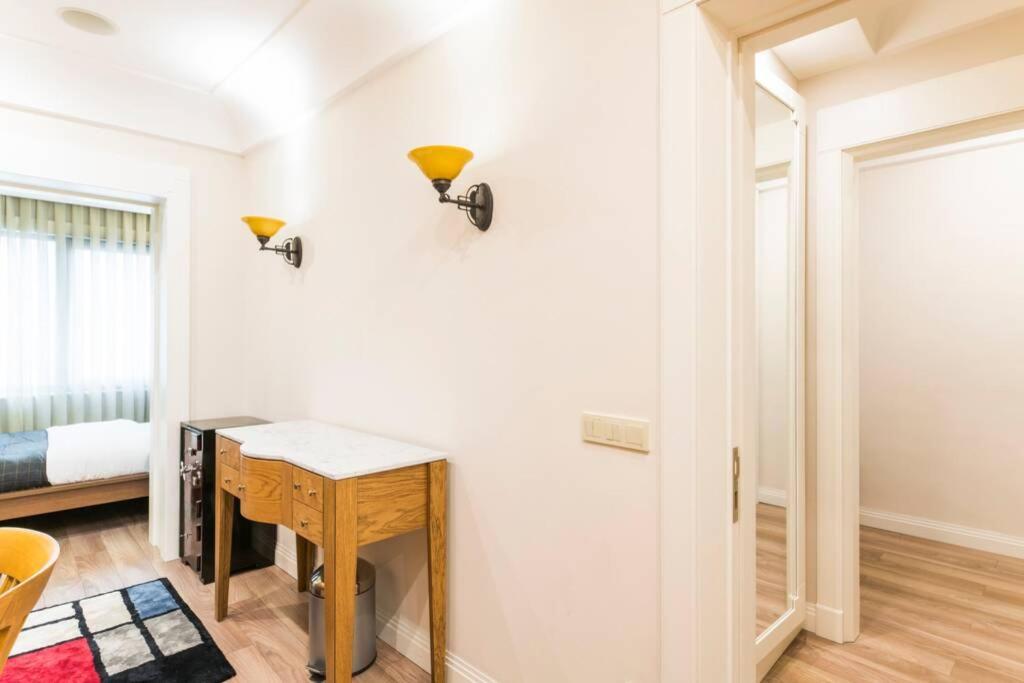 Wonder Homes - Ultra-modern Flat, 3 Bedroom & 1 Min To Taksim Square