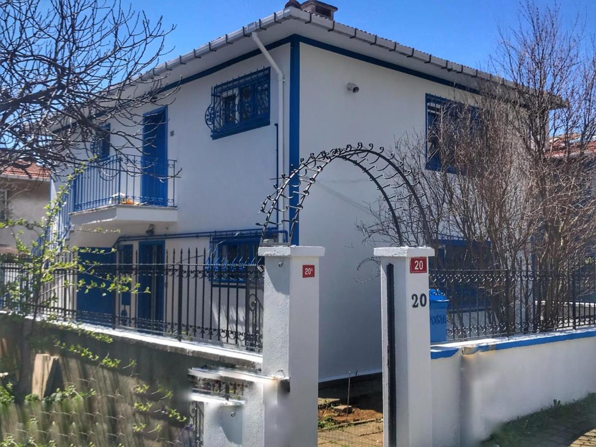 5 Star Luxury Private Detached House & Private Garden & Bbq