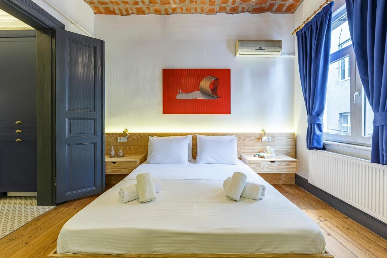 1 Bedroom Renovated House In Taksim Apartment
