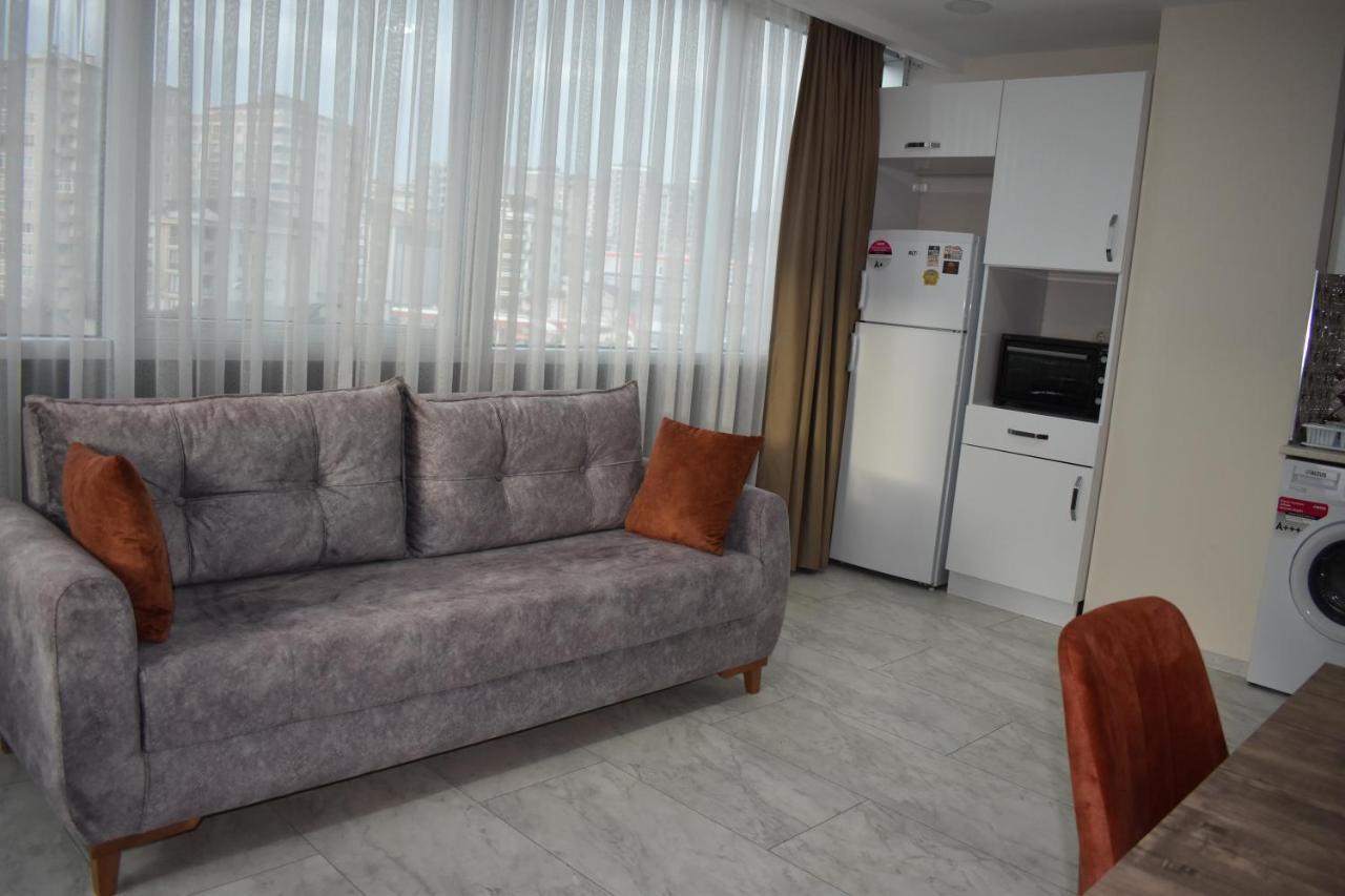 Mia Aparthotel 2*