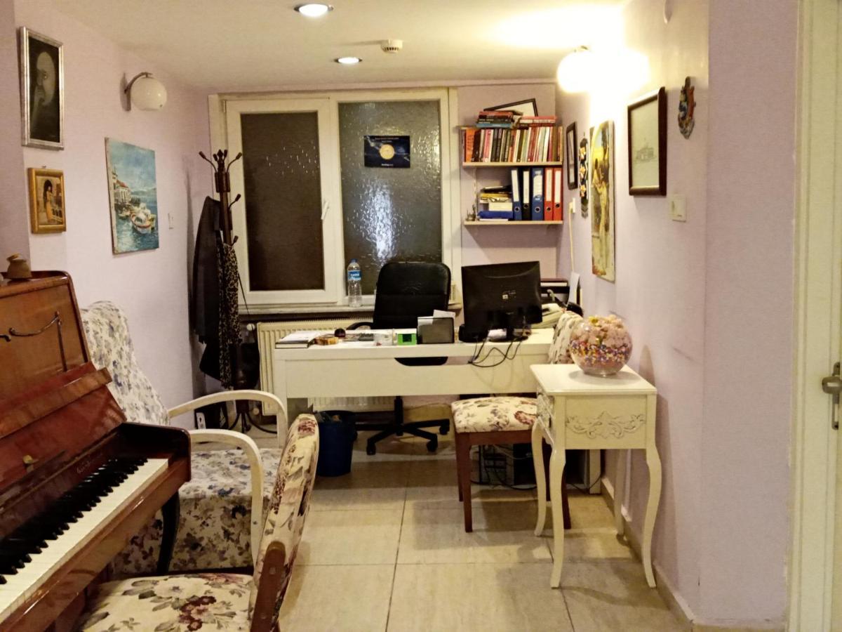 Yesim Apart 1e * Istanbul