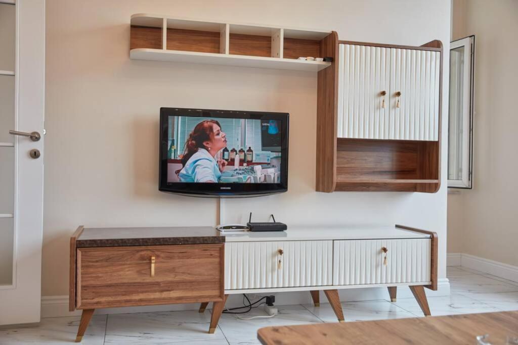 Apartment Taksim Square Apartment, Great View, Luxury *
