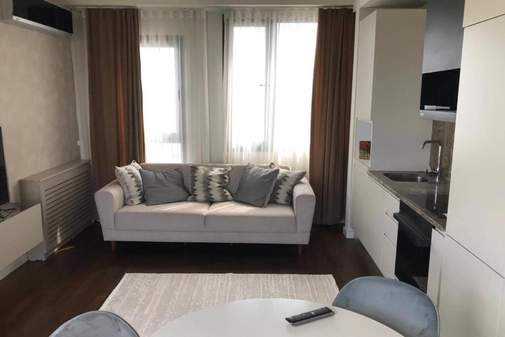 G Yoo Apartment