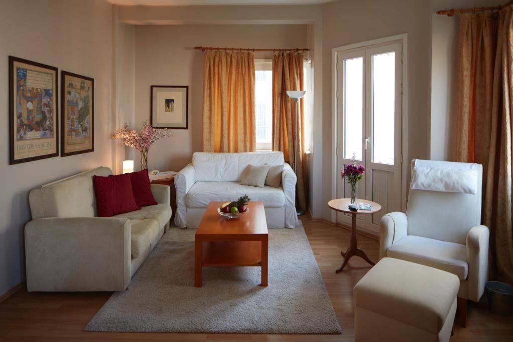 Cozy Next To Taksim Square Apartment