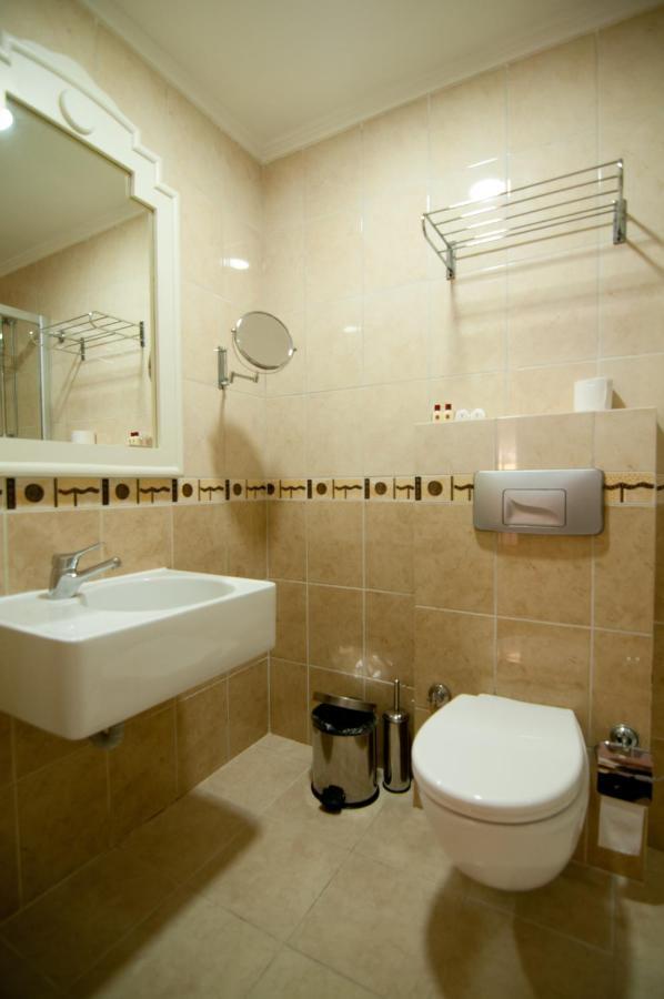 Taksim Metropark 4*
