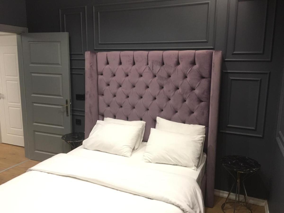 Aparthotel Hola Suites *