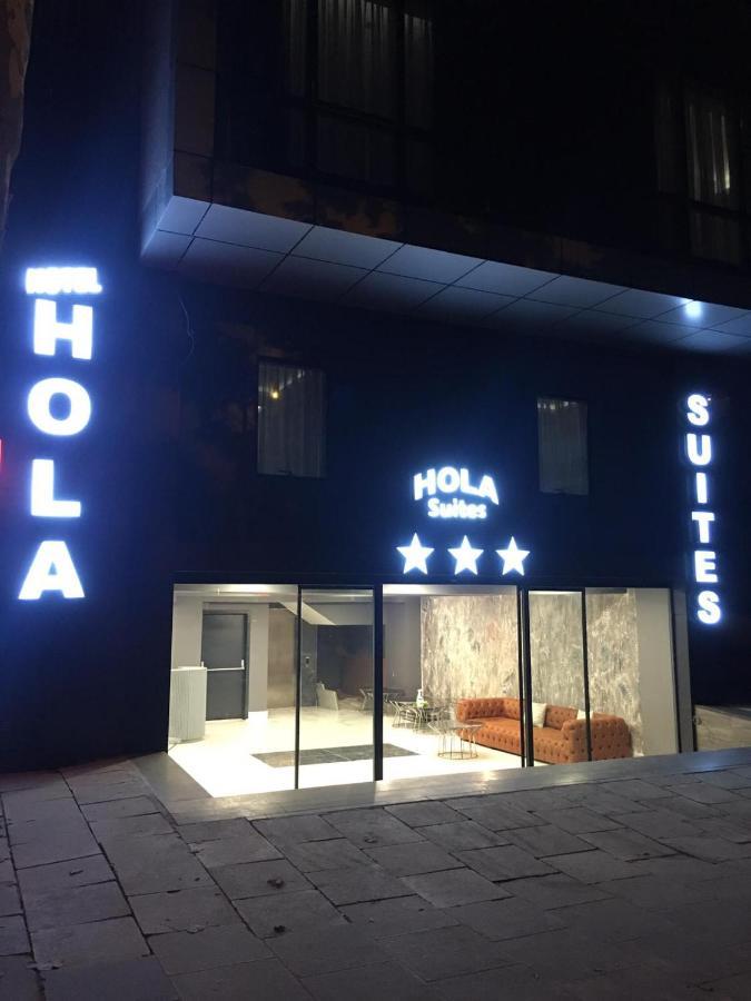 Hola Suites Aparthotel *