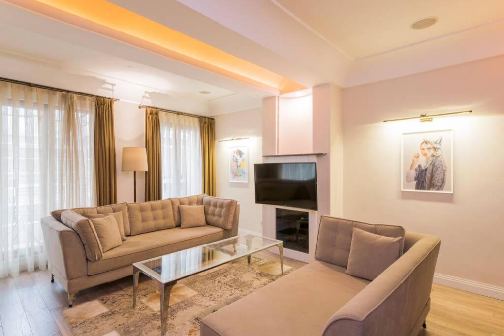 Apartment Wonder Homes - Ultra-modern Flat, 3 Bedroom & 1 Min To Taksim Square *