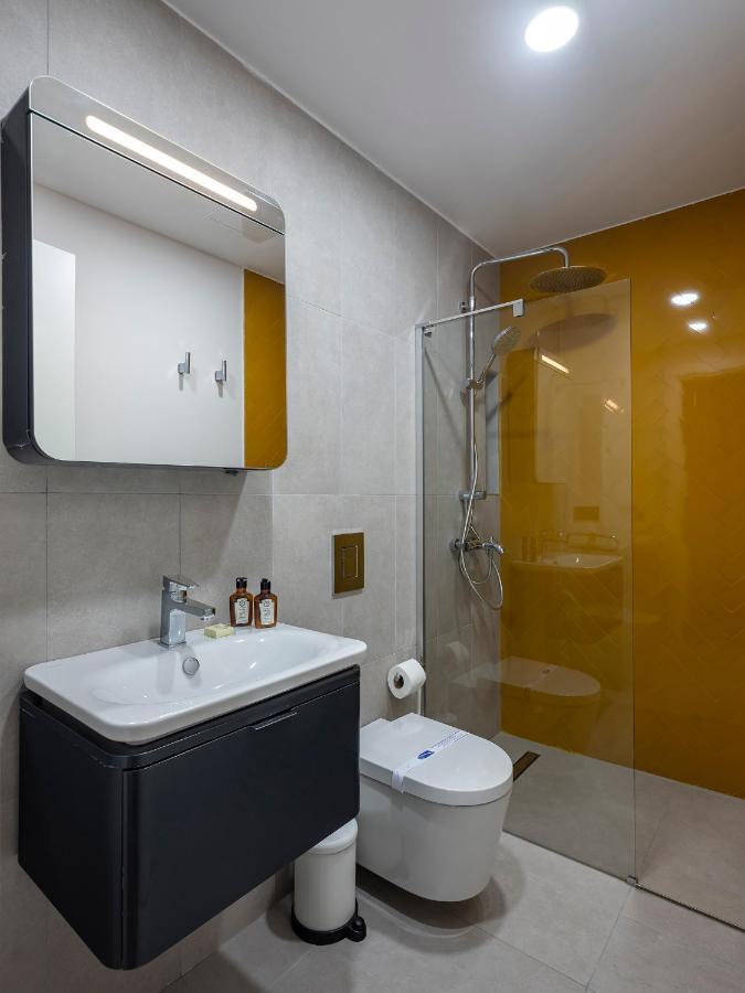 Modern Newly Design Beautiful 2bed2bath Home! #68 Apartment Istanbul