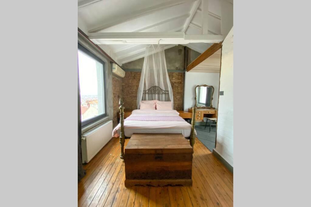 Apartamento Unique Loft With 2 Bedroom 2 Terraces And Amazing 360 Views! Istambul