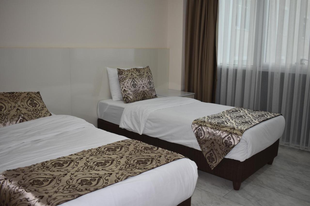 Mia Aparthotel 2*