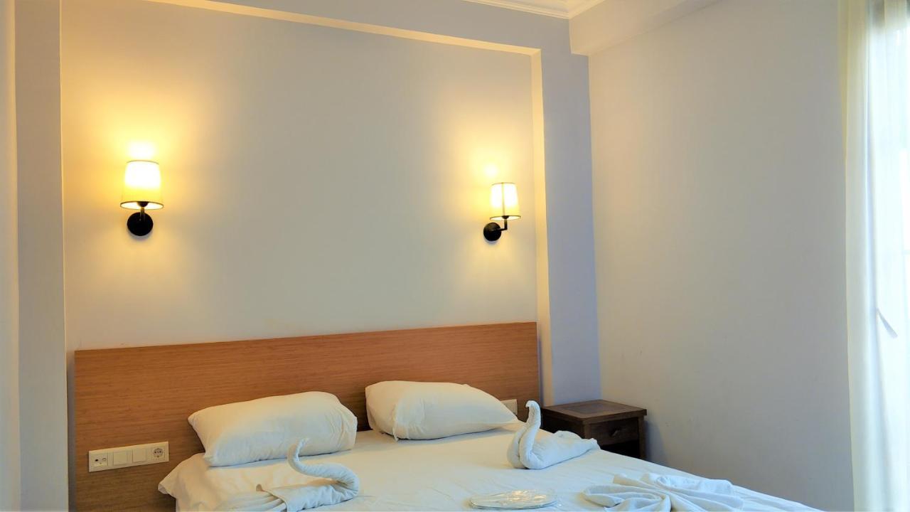 Bucoleon By Cheers Hostel *
