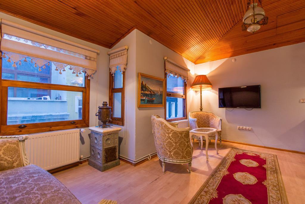 Aretias Antique House Aparthotel 2*
